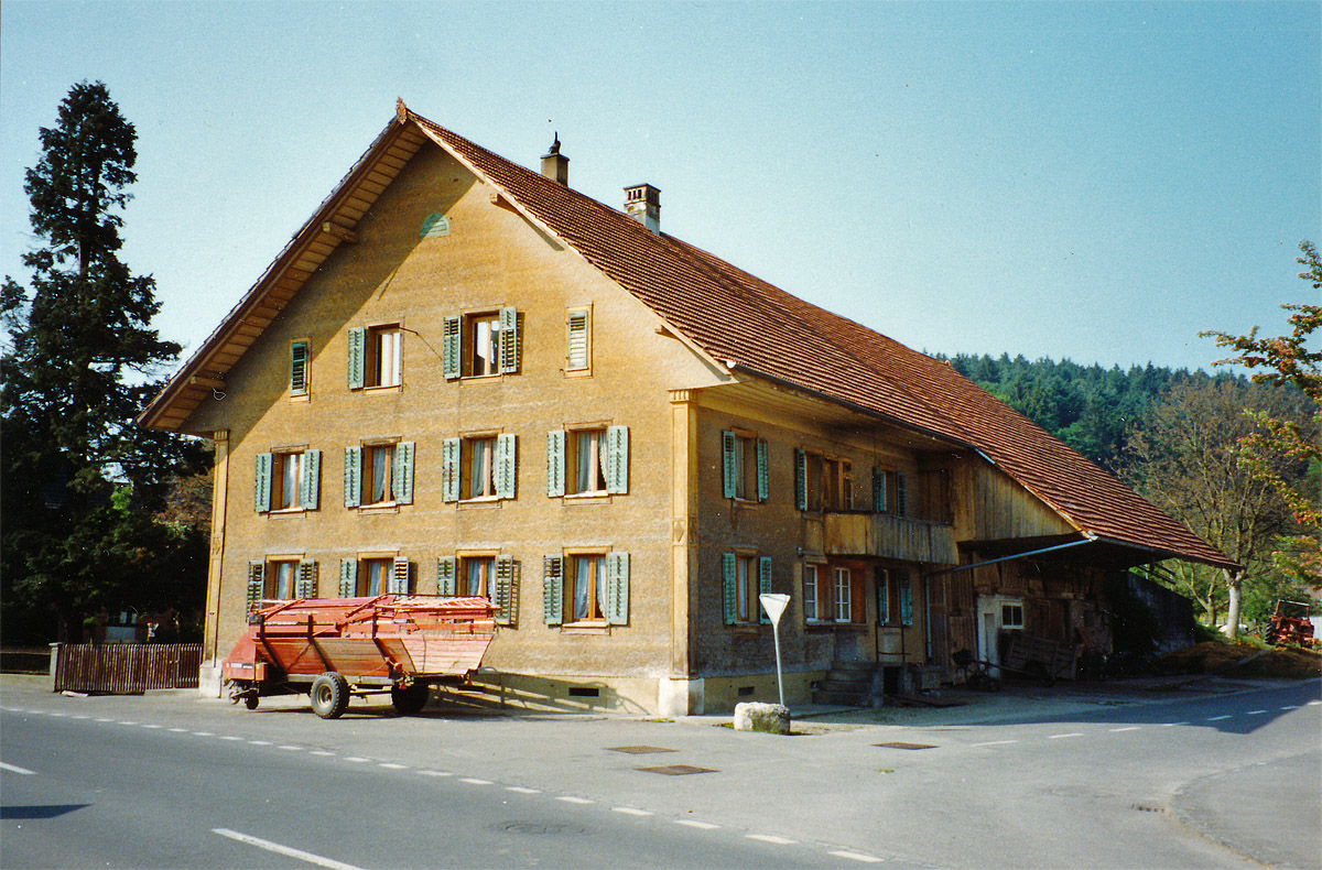 Dorfstrasse  6